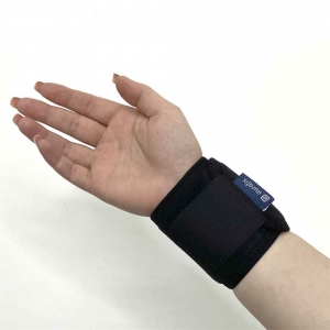Бандаж на лучезапястный сустав Aurafix 600